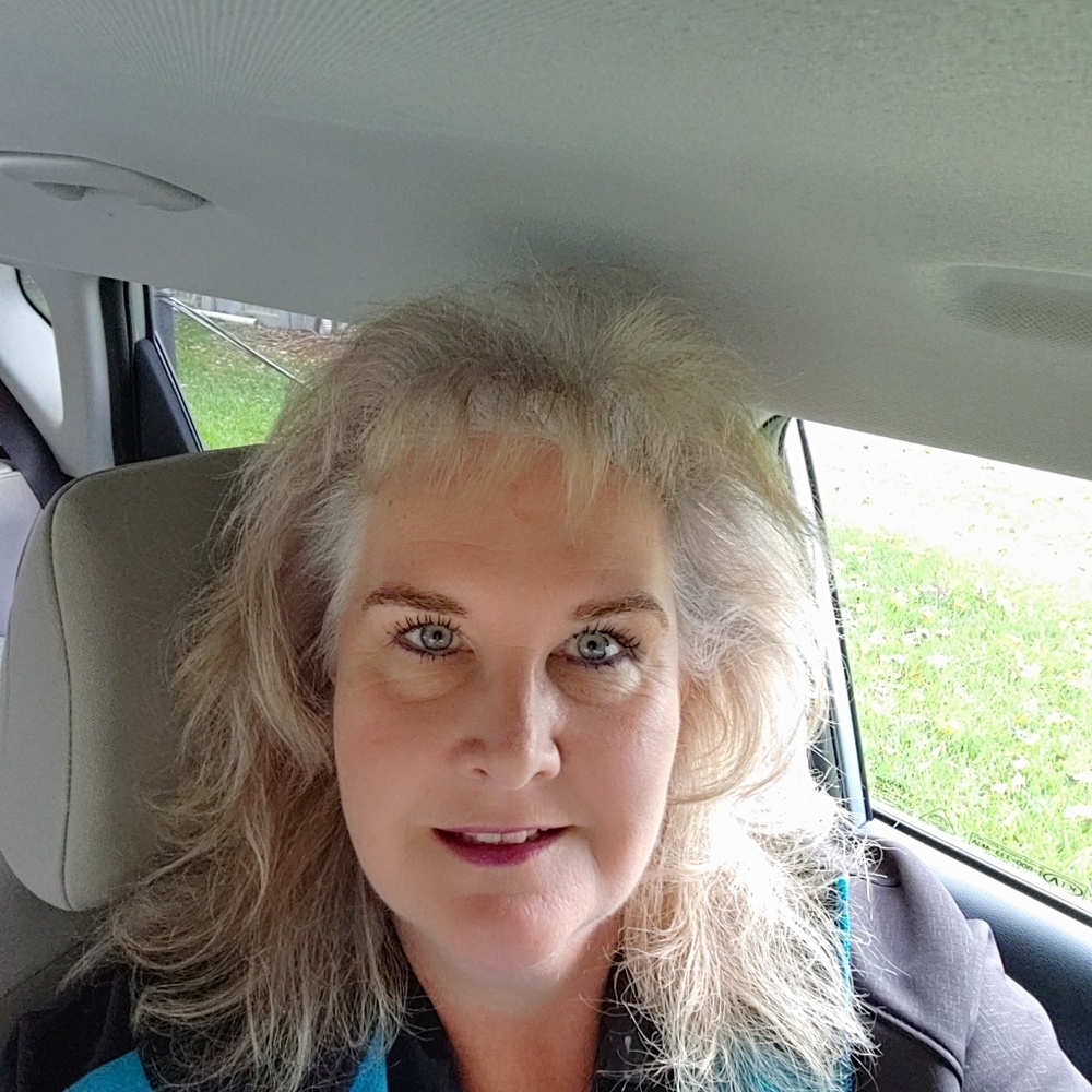 Meet your Posher, Lisa